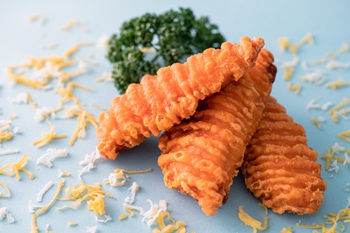 ファミマ40周年 40のいいこと の１つ もっと美味しく 発売開始２日間で 合計0万食を突破した ファミチキ越えの問題児 クリスピーチキン に 濃厚チーズがクセになる新フレーバー登場 ファミリーマート ニュースリリース