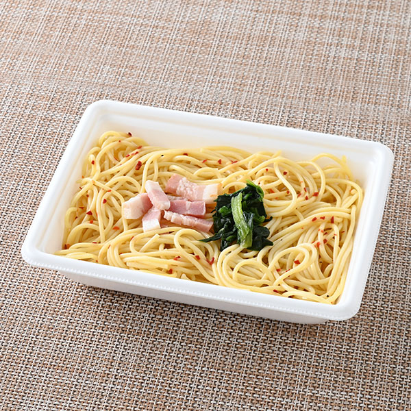 お手軽！ベーコンとほうれん草のペペロンチーノ