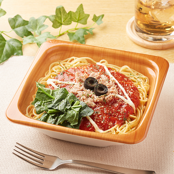 ツナとほうれん草のトマトパスタ 商品情報 ファミリーマート