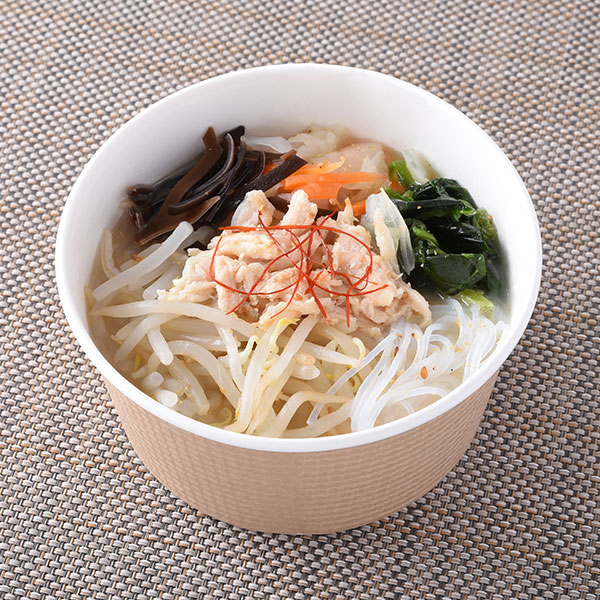 【関東・東海・北陸】蒸し鶏と野菜の鶏白湯スープ