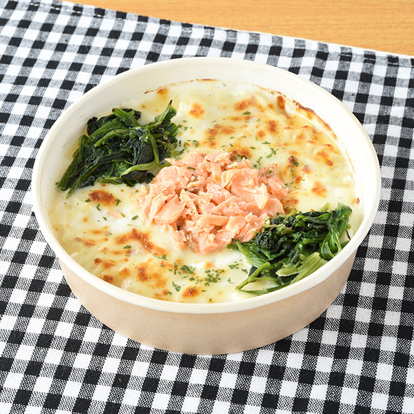 鮭とほうれん草のクリームグラタン