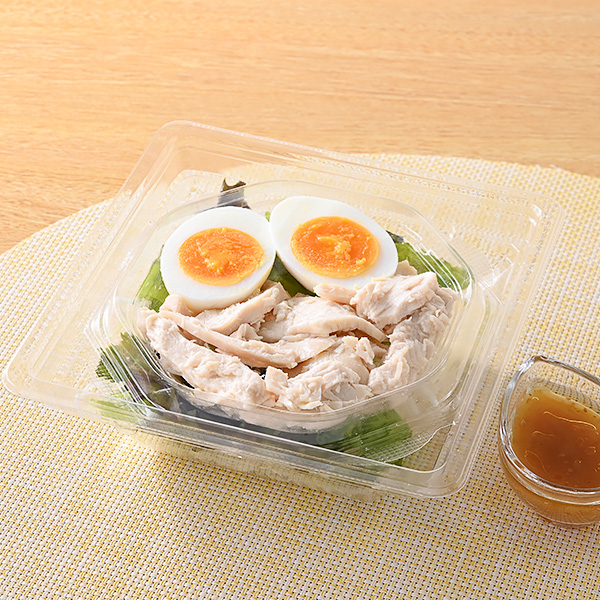 たんぱく質が摂れる！鶏むね肉のサラダ