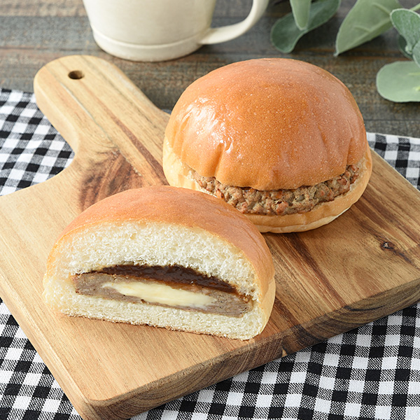 ひと口もち食感チーズ 北海道産ナチュラルチーズ使用 商品情報 ファミリーマート