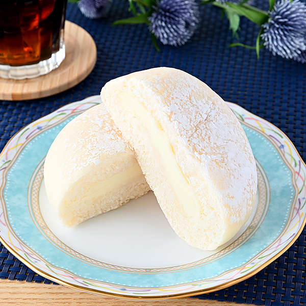 白いレアチーズパン 商品情報 ファミリーマート