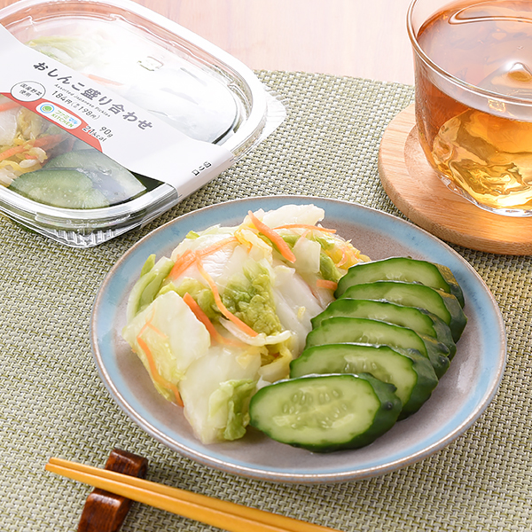 おしんこ盛り合わせ 白菜と胡瓜 商品情報 ファミリーマート おしんこ盛り合わせ 白菜と胡瓜 商品情報 ファミリーマート