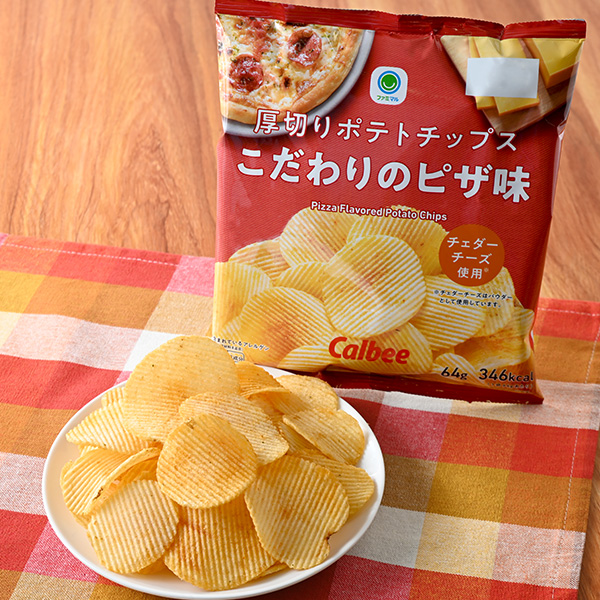 厚切りポテトチップスこだわりのピザ味