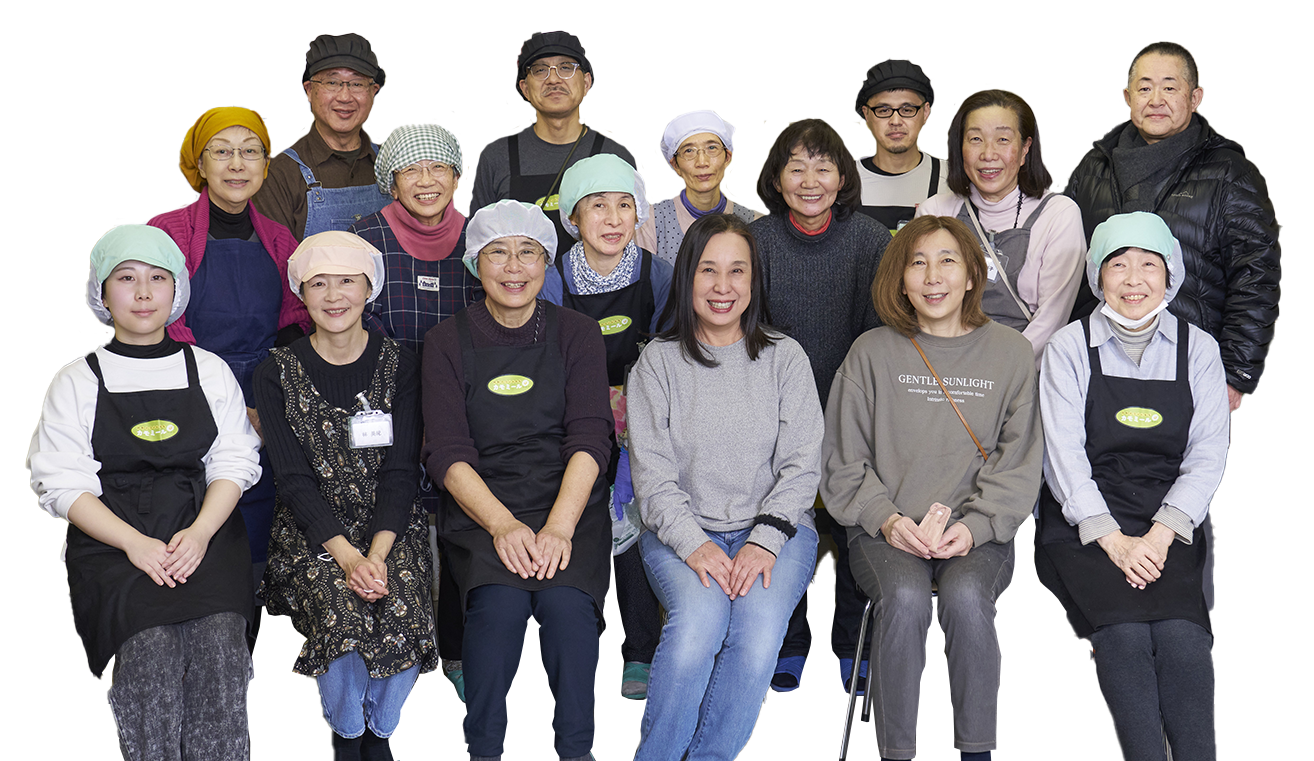 カモミールとボランティアスタッフの集合写真