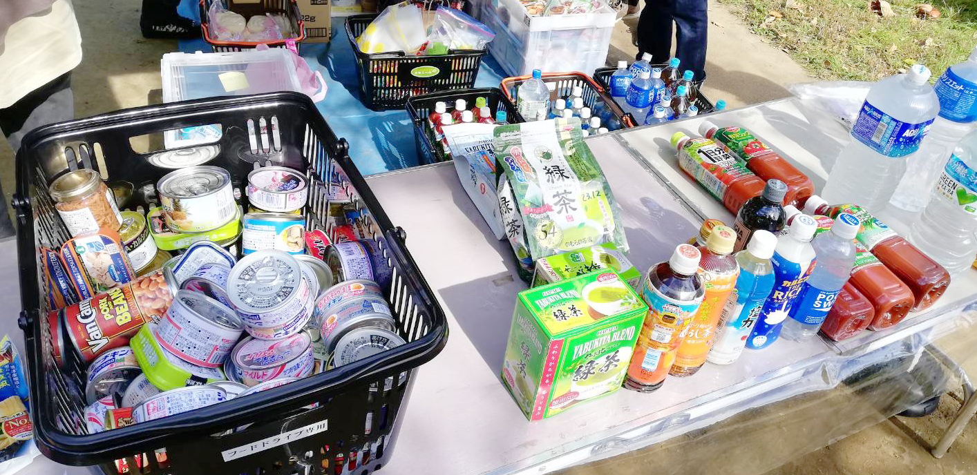 配布された食品