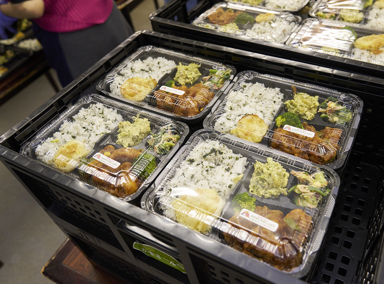 完成したお弁当の写真