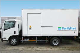 A delivery truck with dual compartments for fixed-temperature food products and chilled food products