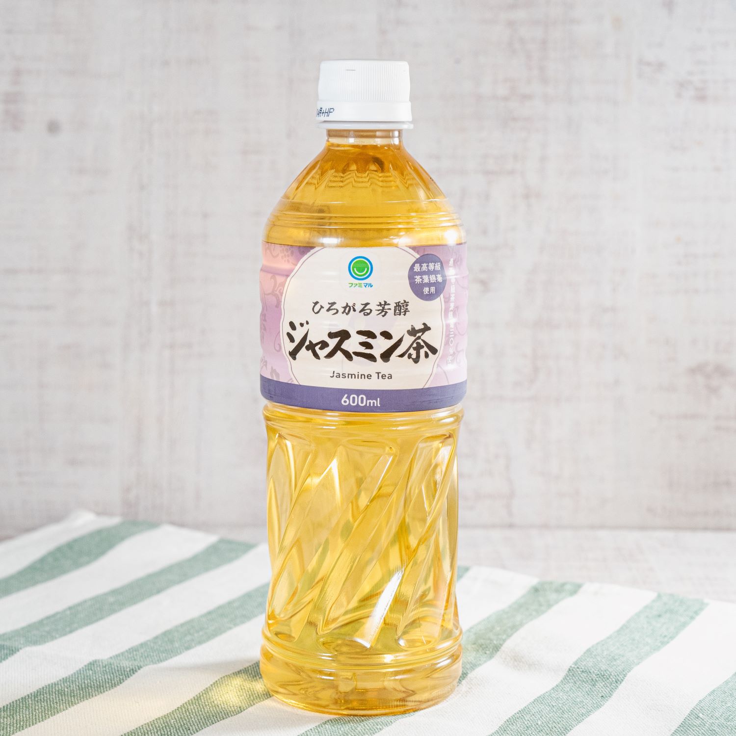 ファミマル  ひろがる芳醇 ジャスミン茶 600ml