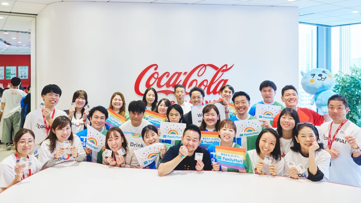 ファミリーマートとコカ･コーラ ボトラーズジャパン、 合同イベント「ALLYを周りに広めよう！」を開催