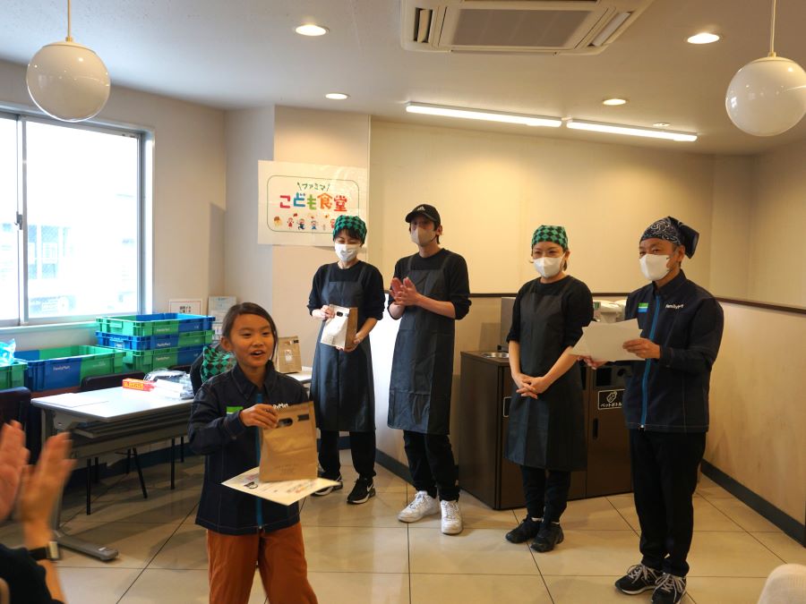 右近様からの贈り物ににっこり