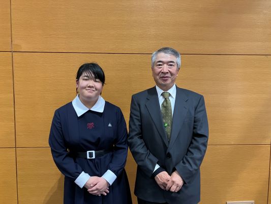 受賞された中田さん（左）と黒坂さん（右）