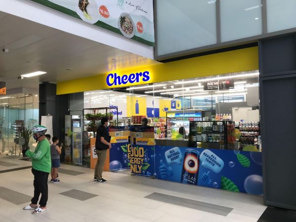 海外視察（シンガポール）でのフィールドワークの様子