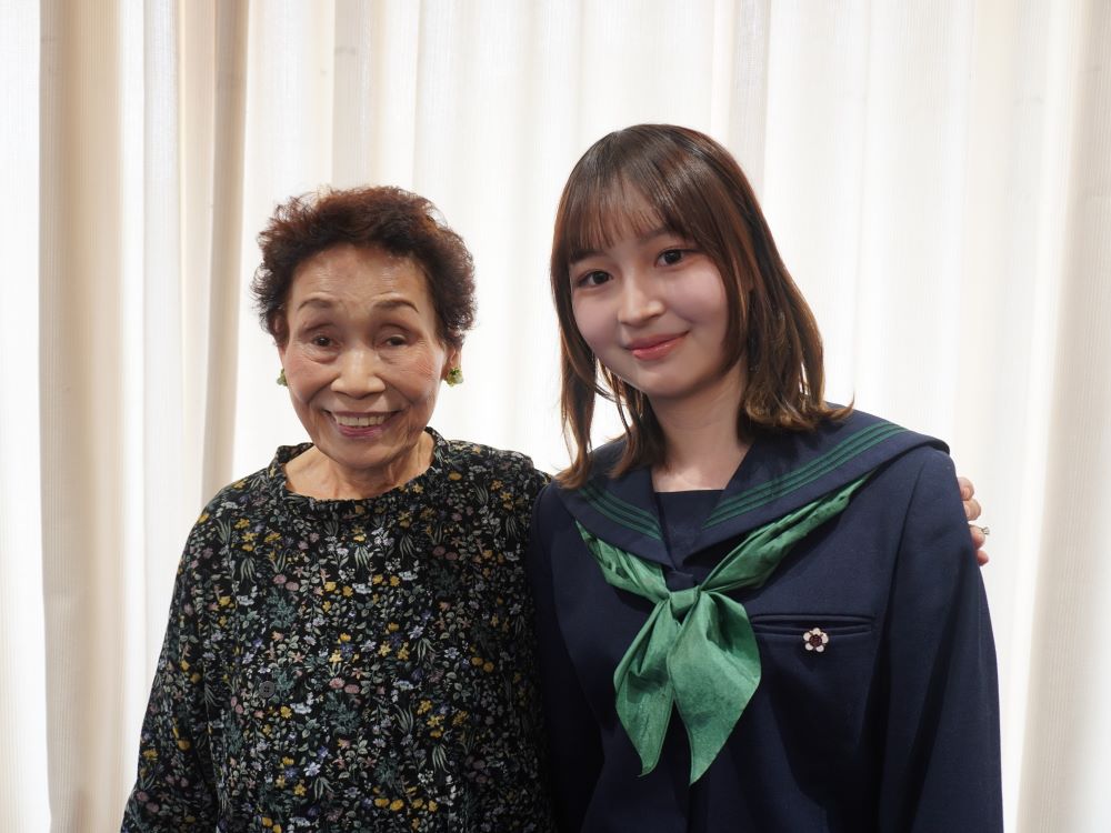 名人の一瀬さんと受賞された橘さん