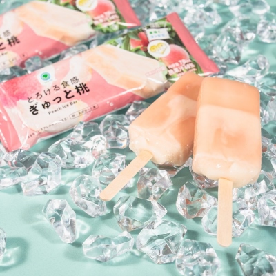 昨年販売数100万本超の「福島県産桃アイスバー」が進化桃消費量日本一・福島の桃果汁を48％使用したとろける食感と濃厚な味わいが特長の産地限定果汁アイスバー5月12日（火）から発売