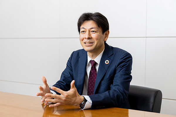 担当者が語る、ファミマフードドライブにかけた想い